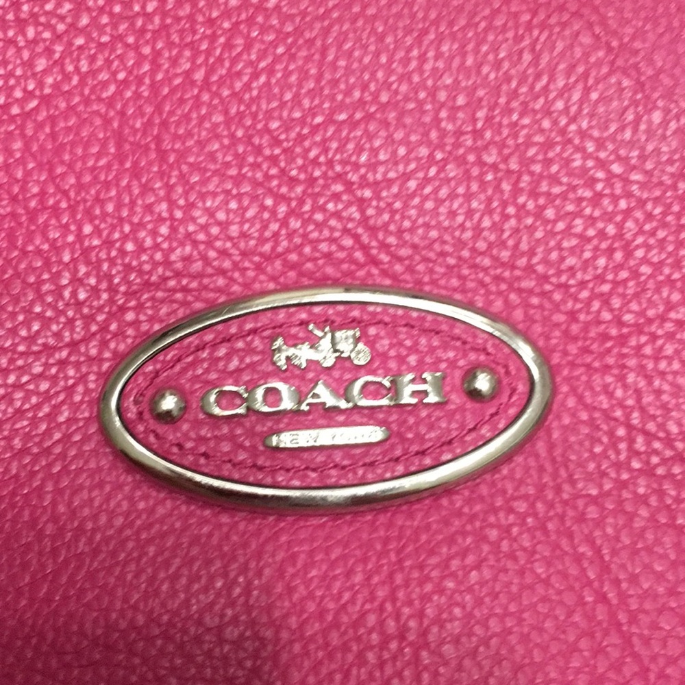 Coach 33547 Refined Pebble Leather Edie Shoulder - Picture 4 of 14